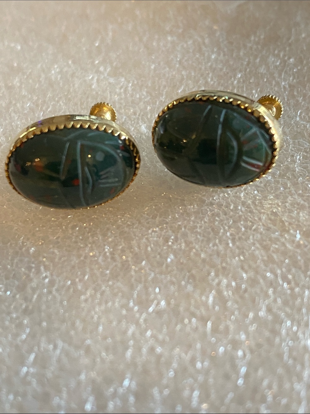 Gold Tone Dark Green Oval Scarab Screw-Back Earrings